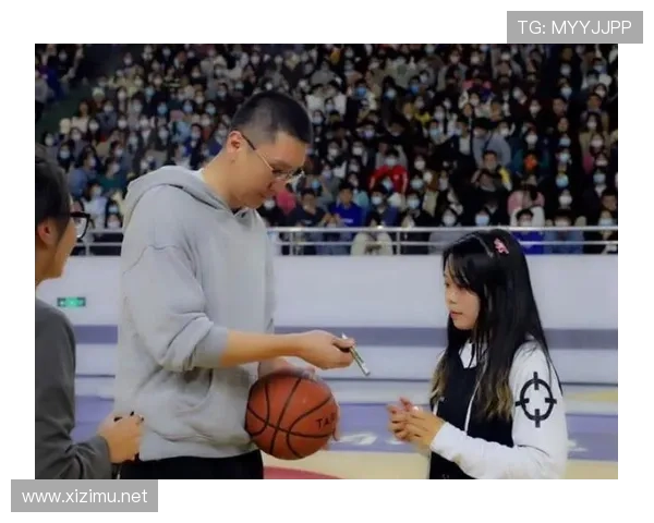 孙悦家里那个篮球场，比我家还大