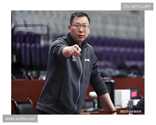 篮球比赛中当场上出现争议判罚时,裁判之间是如何进行协商并做出最终决定的? 篮球比赛中当场上出现争议判罚时,裁判之间是如何进行协商并做出最终决定的?